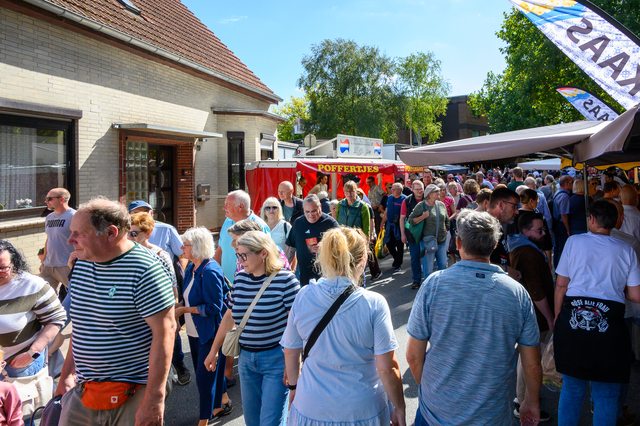 Hollandmarkt 2026: Viele Menschen auf der Marktstraße