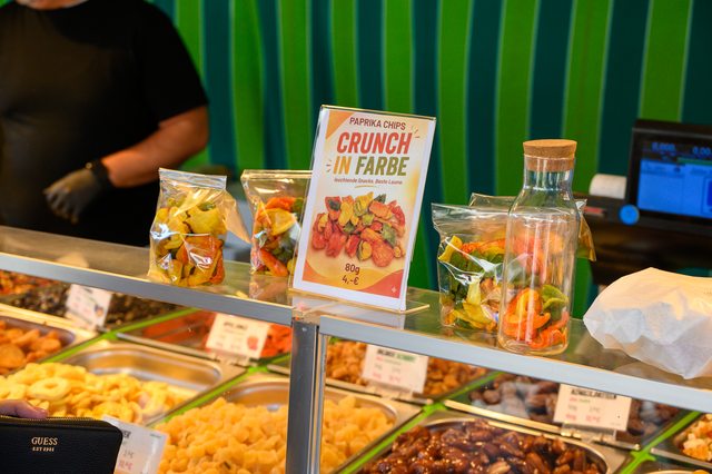 Hollandmarkt 2026: Ein Stand mit niederländischen Snacks